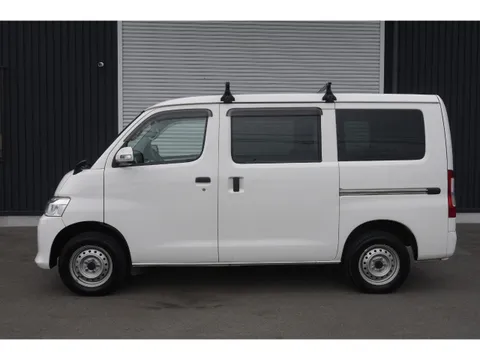 Toyota TownAce Van