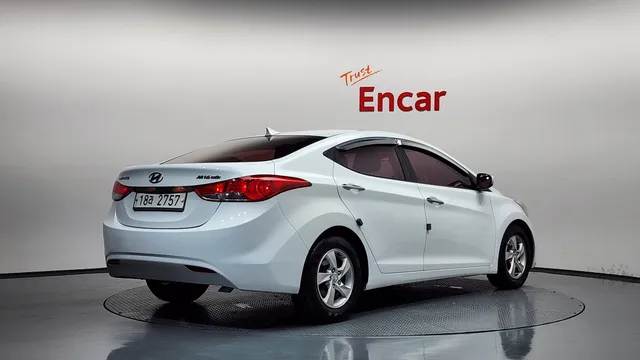 Hyundai Elantra (Avante)