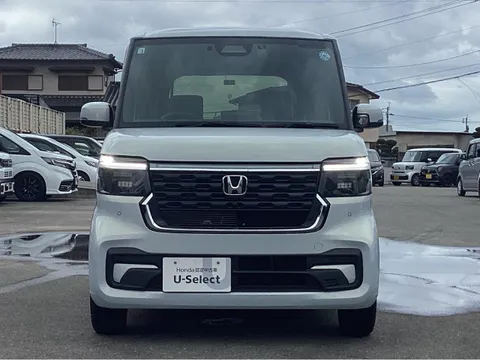 Honda N-BOX Custom