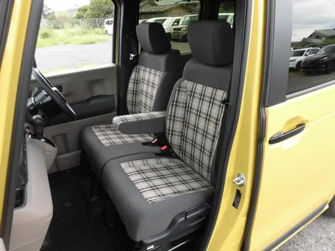 Honda N-BOX Joy