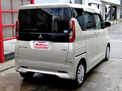 Mitsubishi eK Space