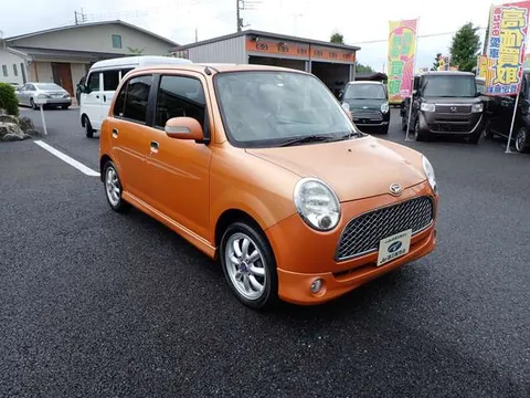 Daihatsu Mira Gino