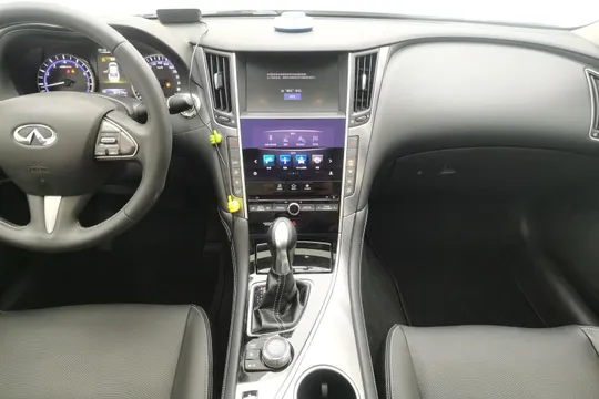 Infiniti Q50L