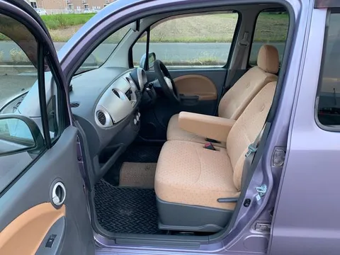 Daihatsu Move Latte