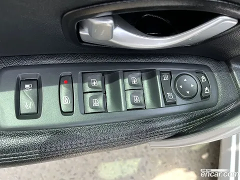 Renault SM5