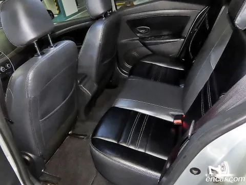 Renault SM3