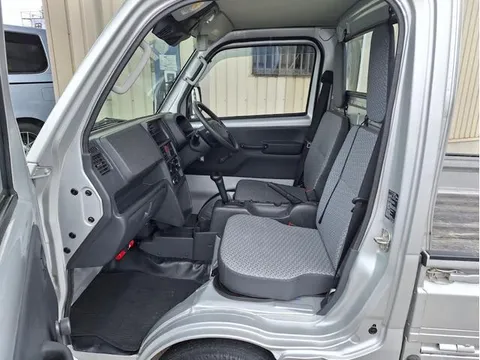 Nissan Clipper Truck