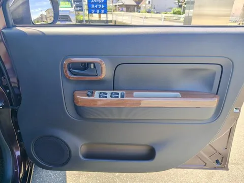 Daihatsu Mira Tocot