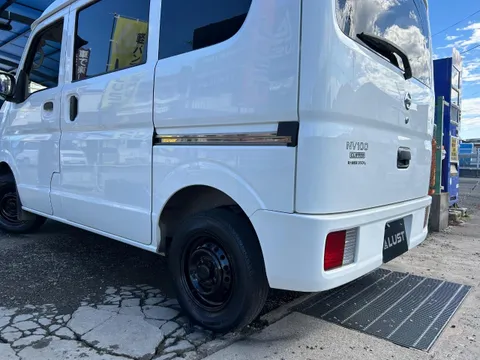 Nissan Clipper