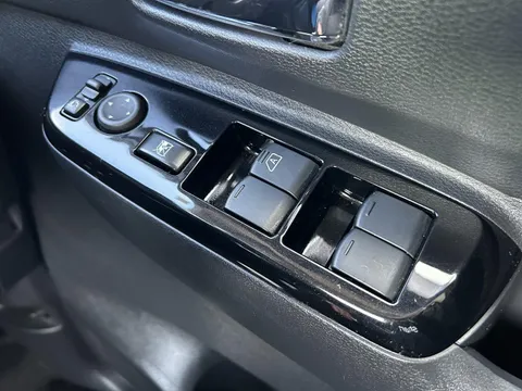 Mitsubishi eK X Space