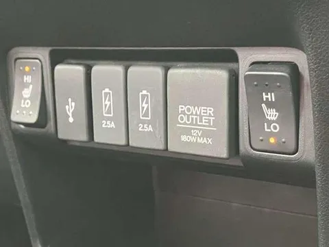 Honda N-BOX Slash