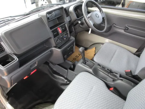 Nissan Clipper Truck