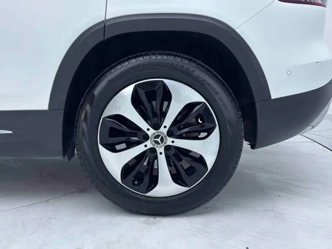 Mercedes-Benz Mercedes-Benz GLB