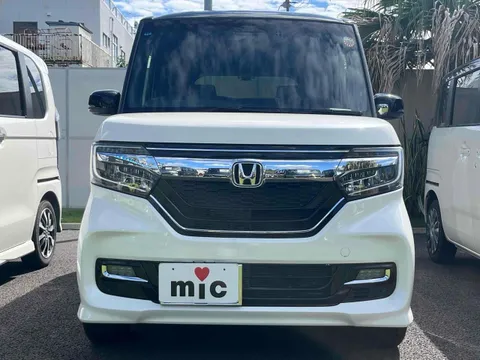 Honda N-BOX Custom