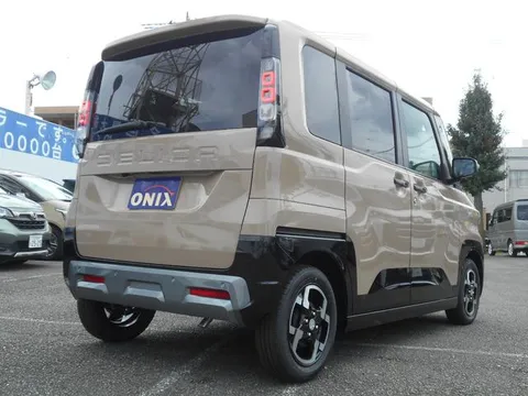 Mitsubishi Delica Mini