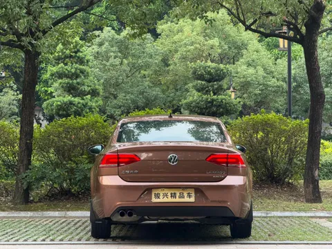 Volkswagen Lamando
