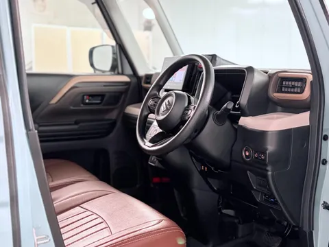 Suzuki Spacia