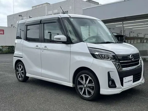 Nissan Dayz Roox