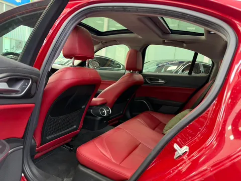 Alfa Romeo Giulia