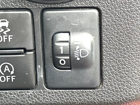 Daihatsu Mira Tocot