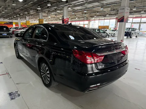 Hongqi H7