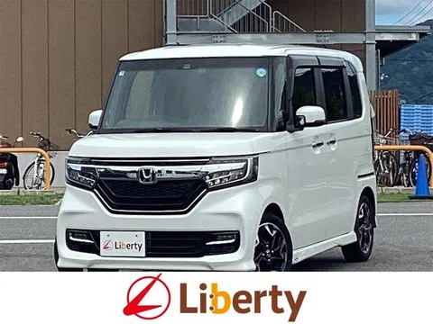 Honda N-BOX Custom