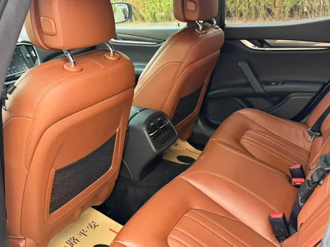 Maserati Ghibli