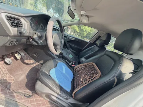 Peugeot 301