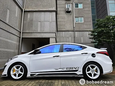 Hyundai Elantra (Avante)