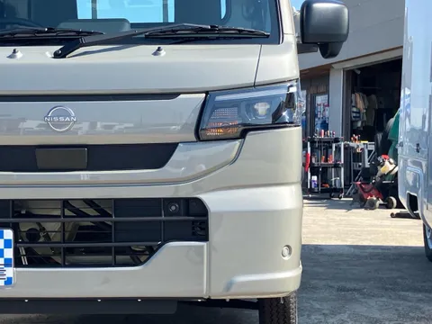 Nissan Clipper Truck