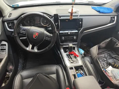 Roewe RX5