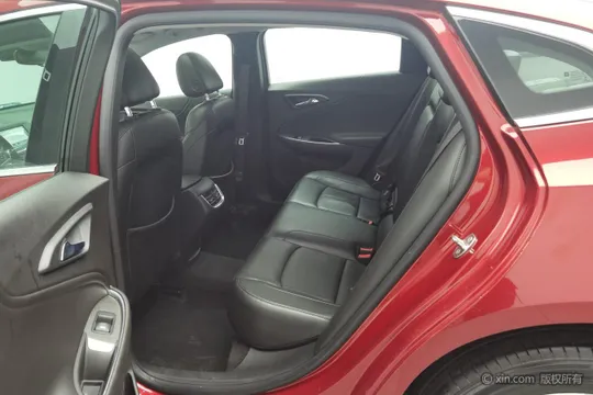 Chevrolet Malibu XL