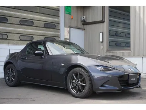 Mazda MX-5 (Roadster)