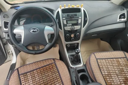 BYD F3