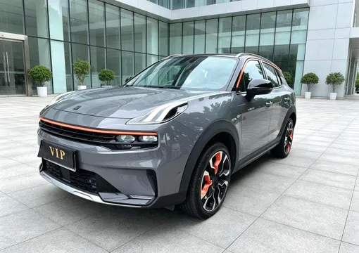 Lynk & Co Lynk & Co 06