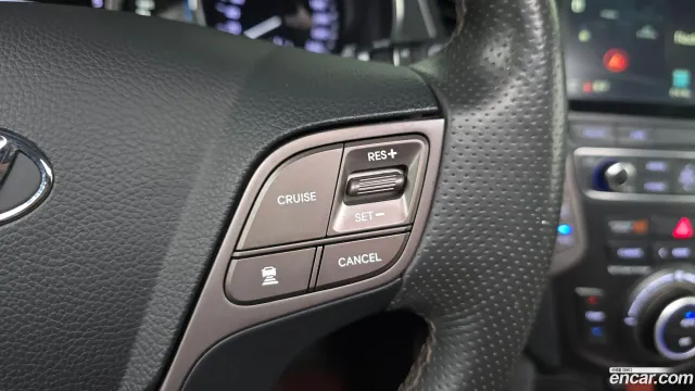 Hyundai Grand Santa Fe (Maxcruz)