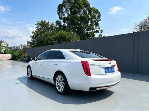 Cadillac XTS