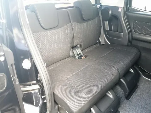 Mitsubishi eK Space Custom