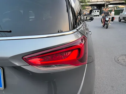 Buick GL6