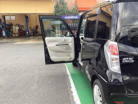 Mitsubishi eK Space