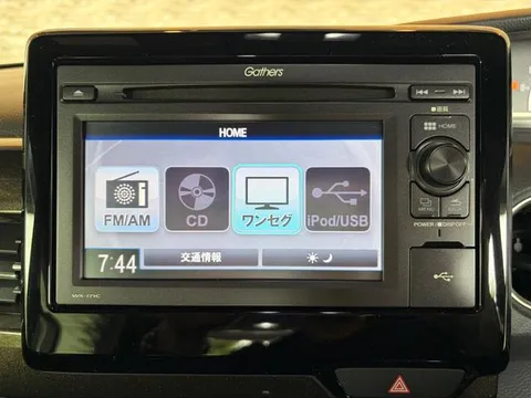 Honda N-BOX Custom