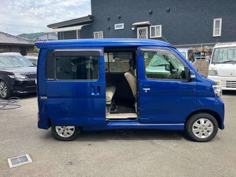 Daihatsu Atrai Wagon