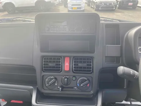 Nissan Clipper Truck