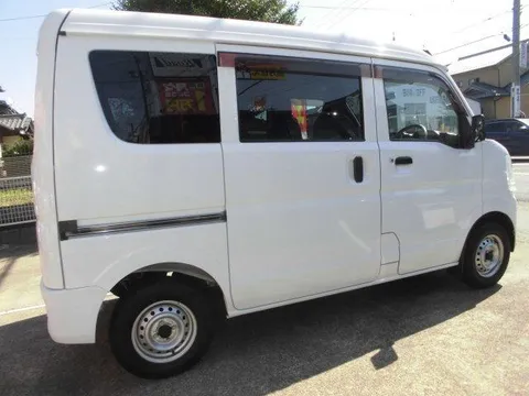 Mitsubishi Minicab Van
