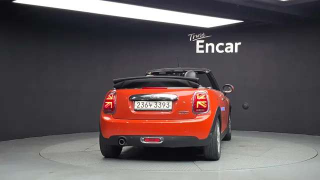 MINI Cooper Convertible