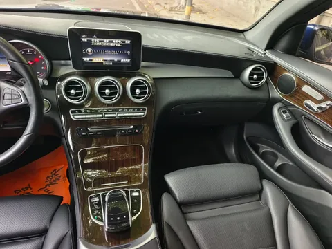Mercedes-Benz Mercedes-Benz GLC
