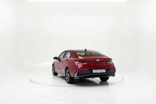 Hyundai Elantra (Avante)