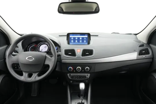 Renault SM3