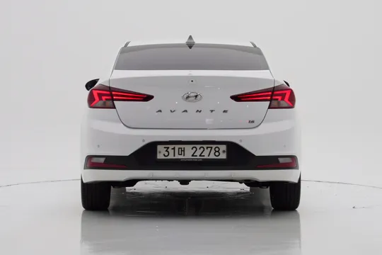 Hyundai Elantra (Avante)
