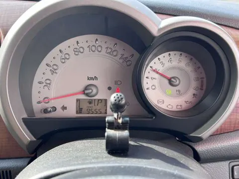 Daihatsu Mira Gino